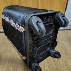 【まだ受付中･送付可能】大物収容可能 ショッピングカート ショッピングキャリー シェニールテープ使い♪ 黒 株式会社カワサキ 早い者勝ちです✨✨  の画像