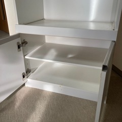 食器棚の画像
