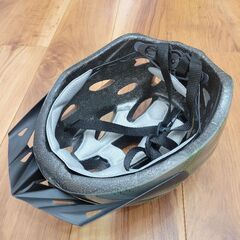 自転車 ヘルメットの画像