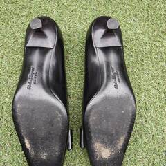 Salvatore Ferragamo パンプス 23cm 革　ブラックの画像