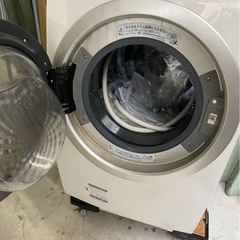 ✨大容量✨ SHARP シャープ ドラム式洗濯乾燥機 洗濯10kg / 乾燥6kgの画像