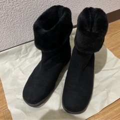 銀座松坂屋購入　購入価格3万円越え　黒　ファーブーツ　防水の画像