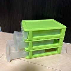 デスク収納の画像