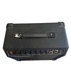 FERNANDES FA-15 フェルナンデス ギターアンプの画像