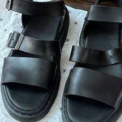 Dr Martens: GRYPHON サンダルの画像