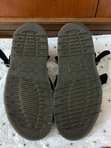 Dr Martens: GRYPHON サンダル