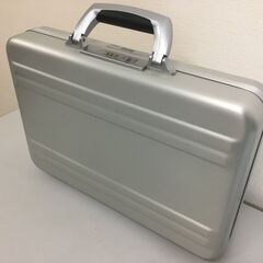 【🍀美品】ZERO HALLIBURTON アタッシュケース　の画像
