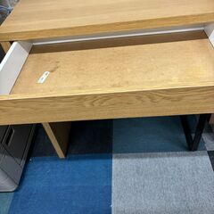 イケア MICKE ミッケ パソコンデスクの画像