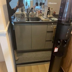Hisense製の162L冷蔵庫の画像
