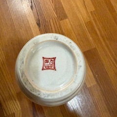 九谷焼　花と鳥の絵柄 陶器製花瓶の画像