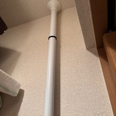 突っ張り棒のラックの画像