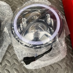 7インチ　丸型LEDヘッドライト　H4ハイロー　DRL付きの画像