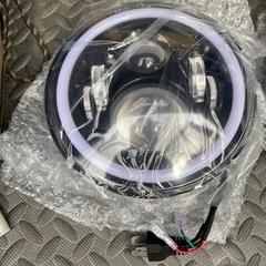 7インチ　丸型LEDヘッドライト　H4ハイロー　DRL付きの画像