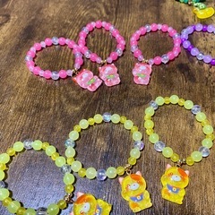 【未使用】子供用ブレスレット　16個の画像
