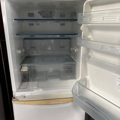 ファミリー冷蔵庫あげます‼️の画像