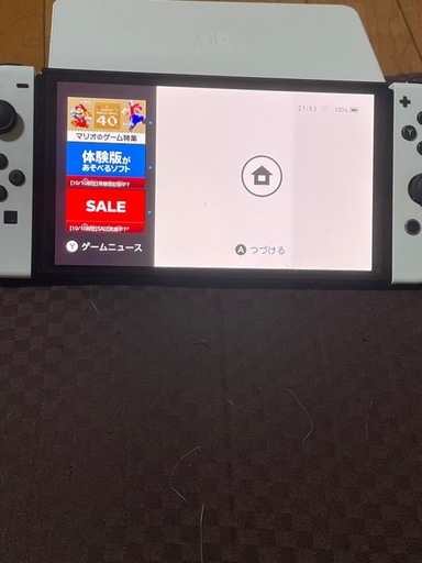 【中古・箱説あり・付属品あり】Ｎｉｎｔｅｎｄｏ　Ｓｗｉｔｃｈ（有機ＥＬモデル）　Ｊｏｙ－Ｃｏｎ（Ｌ）／（Ｒ）ホワイト