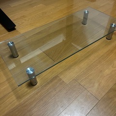 ガラス　ディスプレイ台の画像