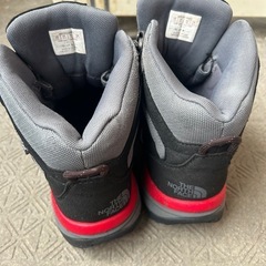 THE NORTH FACE 登山靴 グレー/赤 25.5cmの画像