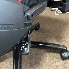 AKracing ゲーミングチェアの画像