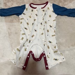 厚めのロンパース
の画像