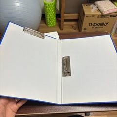 ファイルや文房具の画像