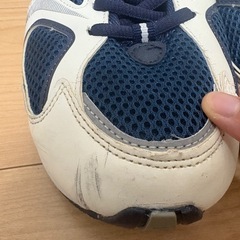 ランニングシューズ 26.5cm ネイビー ホワイト メッシュ素材の画像