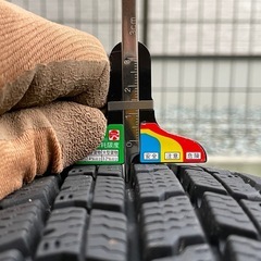 スタッドレスタイヤ&ホイール4本　145/80R13
の画像