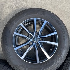 スタッドレスタイヤ＆アルミホイール　 215/65R1
6 4本の画像