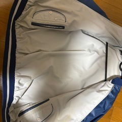 これからの季節ピッタリ！ブルーシャカシャカブルゾンの画像