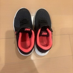 キッズ靴の画像
