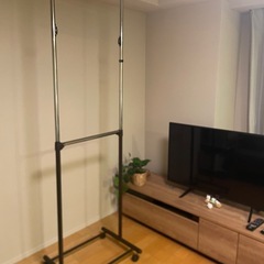 ハンガーラックの画像
