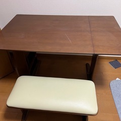 ダイニングテーブル(ベンチあり)の画像