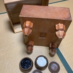 碁盤（一枚板）　碁石　セット　価格交渉OKの画像