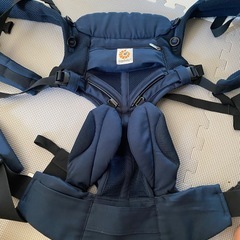 ergobaby 抱っこ紐 ネイビー メッシュの画像