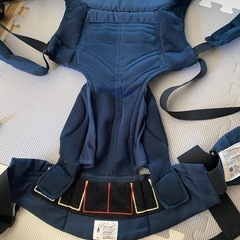 ergobaby 抱っこ紐 ネイビー メッシュの画像