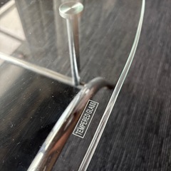 ガラステーブル ローテーブル 長方形 モダンデザインの画像