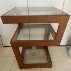 オシャレテーブルの画像