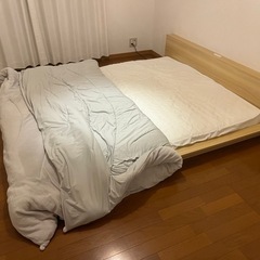 クイーンベッド　一式の画像