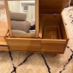ドレッサー兼ローテーブルの画像