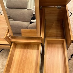 ドレッサー兼ローテーブルの画像
