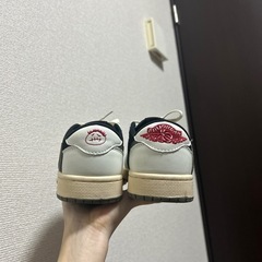 トラヴィススコットスニーカーの画像