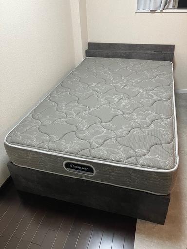 【美品】RASIK『Asteria』& Simmonsマットレスセット コンセント 棚付き 高さ調整すのこベッド『Asteria アステリア』連結