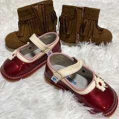 子供用靴ロンパースの画像