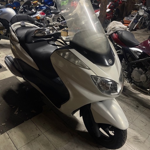 グランドマジェスティ250