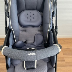 Aprica ベビーカーの画像