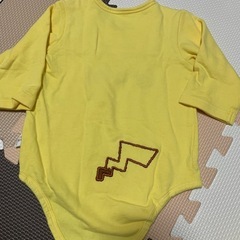 ピカチュウ、ロンパース&ズボンの画像