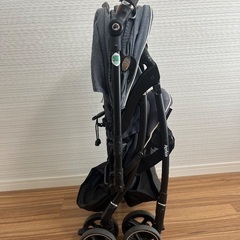 Aprica ベビーカーの画像
