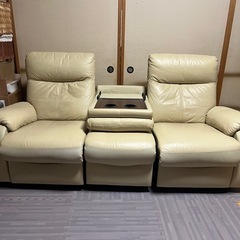 リクライニングソファの画像