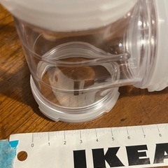 ハムスター用品　置き型給水器などの画像