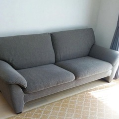 カリモク家具　ソファ　三人掛けの画像